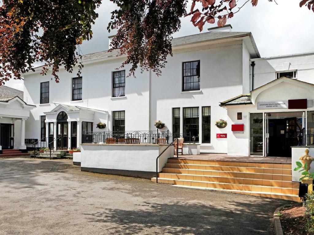 Stafford South Hatherton Hotel Penkridge Exterior photo